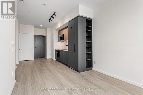 Den - Ph817 - 689 The Queensway, Toronto, ON M8Y0C8 Photo 5