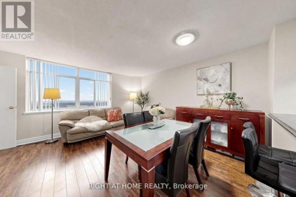 Den - Ph9 - 300 Webb Drive, Mississauga, ON L5B3W3 Photo 5