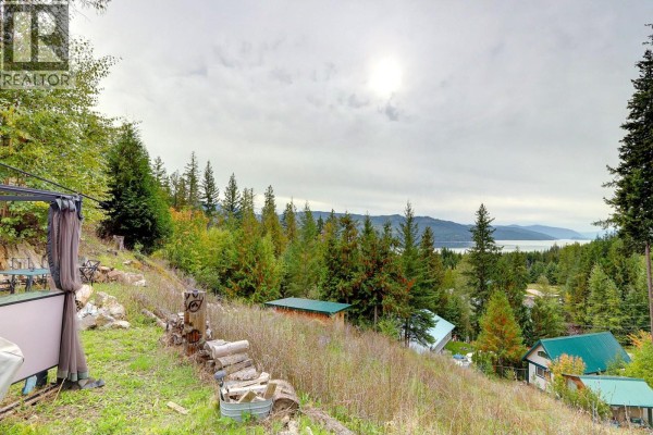 Pine Avenue Lot# 80, Anglemont, BC V0E1M8 Photo 3
