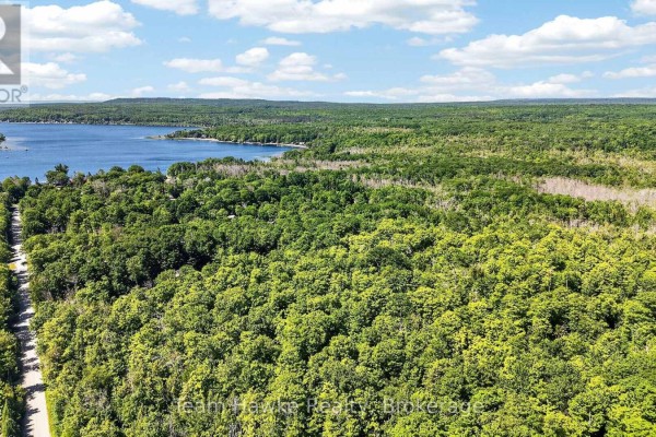 Plan 1060 Peek-a-boo Trail, Tiny, ON, photo 2