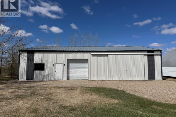 Laundry room - Prairie Preserves Acreage, Macoun, SK S0C1P0 Photo 2