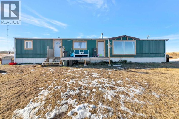 Living room - Pt Ne 03-48-27-w3, Rural, SK S0M1R0 Photo 2