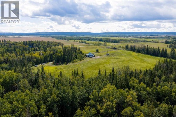 Bedroom - Pt. Of Sw-2376-6-w6 677 Highway, Woking, AB T0H3G0 Photo 2