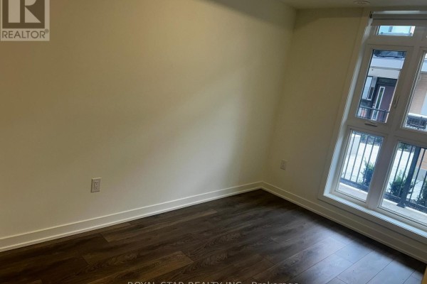 Q101 - 155 Canon Jackson Drive, Toronto, ON M6M0E1 Photo 4