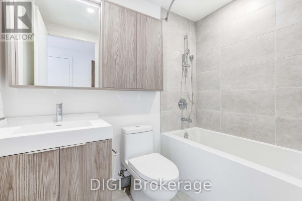 Living room - Q1218 - 120 Ontario Street, Toronto, ON M5A1C4 Photo 3