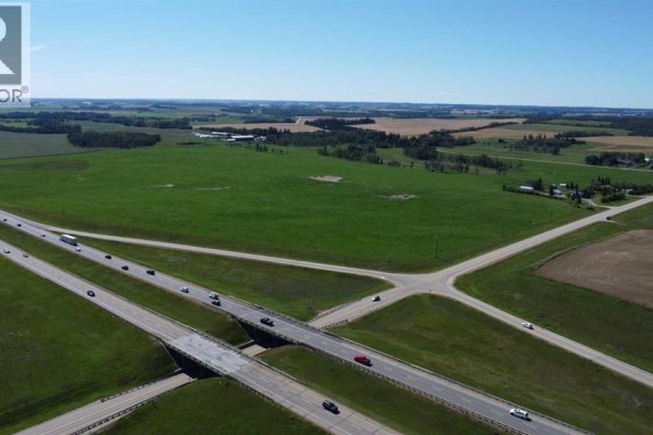 Qe2 And 604 Highway, Rural Lacombe County, AB T4J1R5 Photo 2