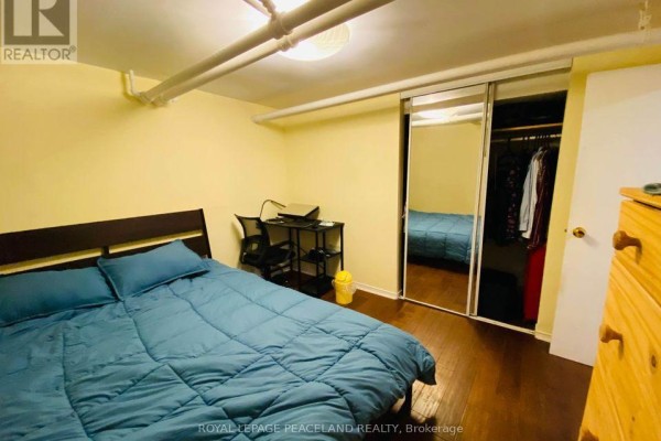 Rear Bsmt - 61 Madison Avenue, Toronto, ON M5R2S3 Photo 4