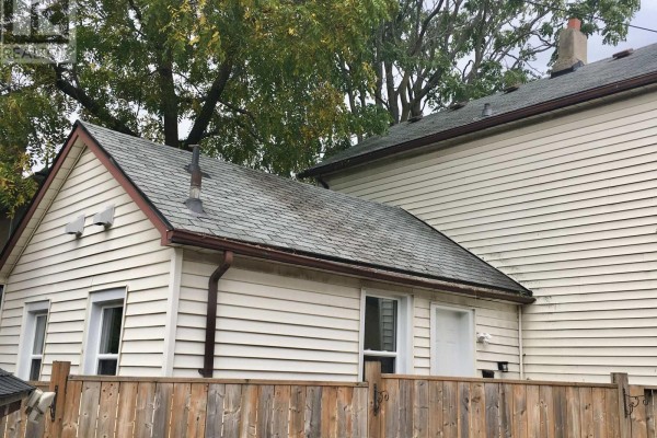 Rear Unit - 163 Welland Avenue, St  Catharines, ON L2R2N9 Photo 4