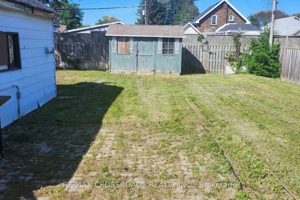 Bedroom 2 - Rear Unit-main Floor - 220 Mcnaughton Avenue, Oshawa, ON L1H3B6 Photo 4