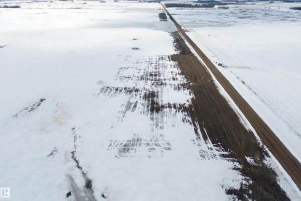 Rge Rd 261 Twp Rd 570, Rural Sturgeon County, AB T8R1P5 Photo 4