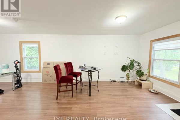 Bedroom 2 - Rm 1 - 173 Maple Avenue, Richmond Hill, ON L4C2J1 Photo 5