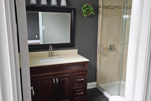 Room - 102 William Stephenson Drive, Whitby, ON L1N8T1 Photo 5