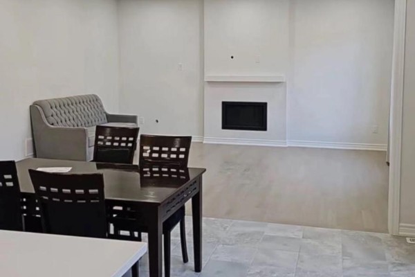 Room 2 - 49 Bud Leggett Cres Crescent, Georgina, ON L4P0B5 Photo 2