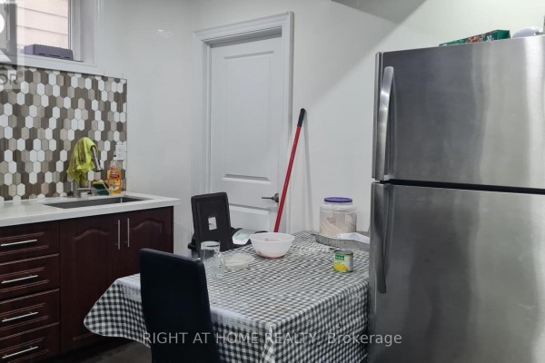 Bsmt - 10 Emmott Avenue, Toronto, ON M1L2X3 Photo 5