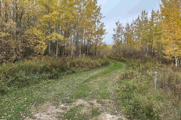 Rr 23 Twp 564, Rural Lac Ste  Anne County, AB T0E1V0 Photo 3