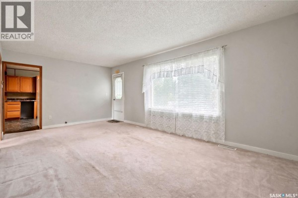 Bedroom - Rushinko Acreage, Chaplin, SK S0H0V0 Photo 4