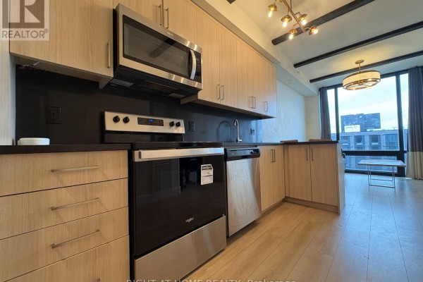 S- 2225 - 145 Columbia Street W, Waterloo
