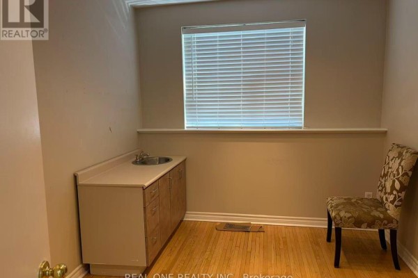 Second Floor - 1712 Lakeshore Rd Road W, Mississauga, ON, photo 3