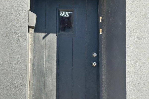Second Floor Apt #1 - 290 Harbord Street, Toronto, ON M1G1G6 Photo 2