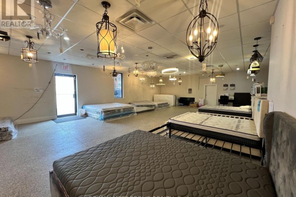 Showroom - 551 York Street, London East, ON, photo 2