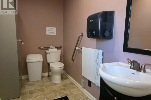 Single Offices - 315 Reid Street, Peterborough, ON K9J3R2 Photo 5