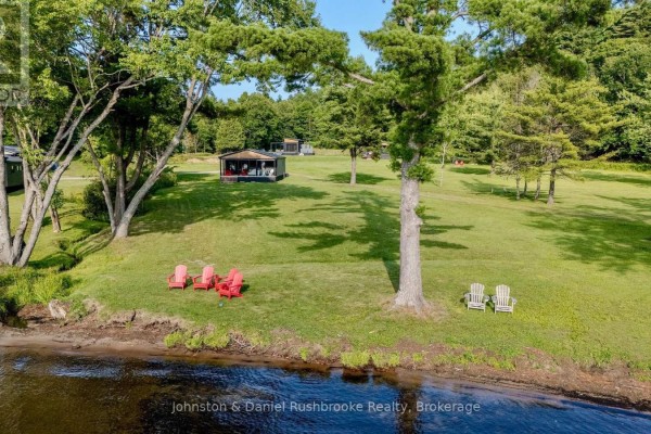 Living room - Site 11 - 1366 Rosseau Lake Road 2 Road, Muskoka Lakes, ON P0B1J0 Photo 2