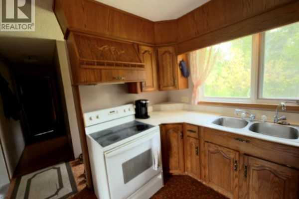 Family room - South Acreage-10.26 Acres, Hudson Bay Rm No  394, SK S0E0Y0 Photo 4