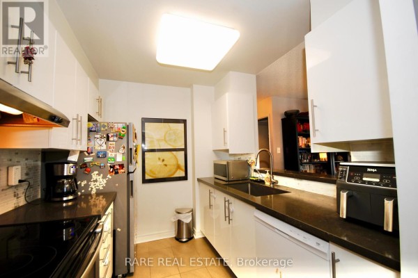 Living room - Sp02 - 70 Mill Street, Toronto, ON M5A4R1 Photo 3