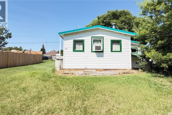 24 2nd Street, Tompkins, SK S0N2S0 Photo 3