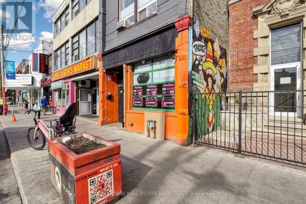 Storefront - 592 Queen Street W, Toronto, ON M6J1E3 Photo 4