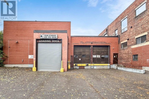 Studio 1-2 - 258 Wallace Avenue, Toronto, ON M6P3M9 Photo 4