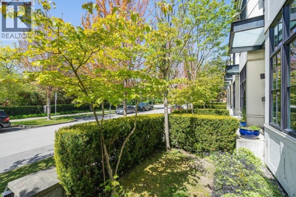 Studio 6288 Eagles Drive, Vancouver, BC, photo 2