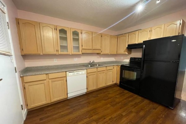 Suite 26458 33 Ave, Langley, BC V4W3E9 Photo 2