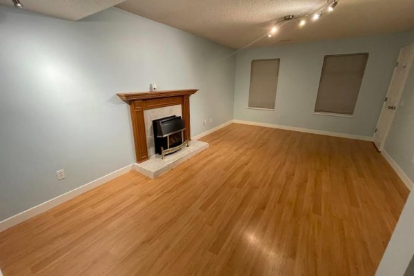 Suite 26458 33 Ave, Langley, BC V4W3E9 Photo 3