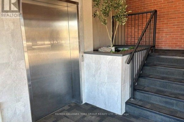Suite 310 - 14845 Yonge Street, Aurora, ON, photo 3