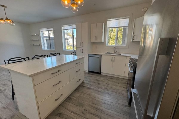 Suite 8356 Mctaggart St, Mission, BC V2V6S6 Photo 3