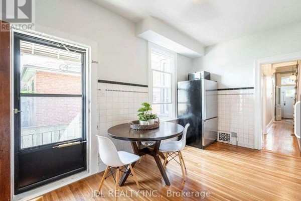 Suite A 2nd Floor - 137 Denison Ave Avenue, Toronto Photo 5