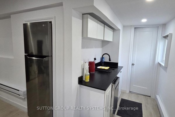 Kitchen - Suite G - 290 Morden Road, Oakville, ON L6K2S5 Photo 3