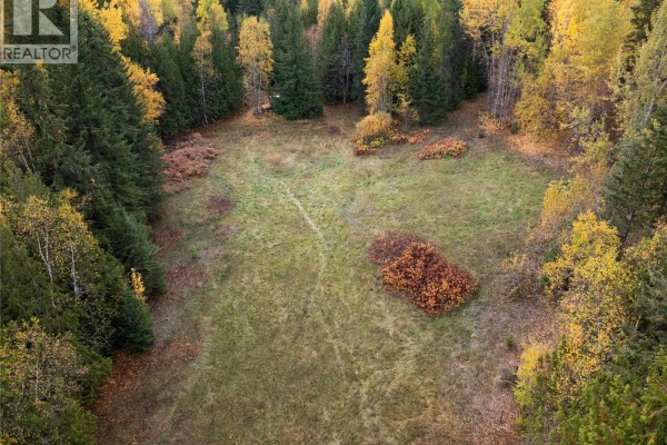 T32 Larch Hills Road, Grindrod, BC V1E2Y4 Photo 3