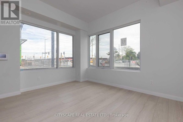 Kitchen - Th 01 - 1010 Portage Parkway, Vaughan, ON L4K0K3 Photo 3