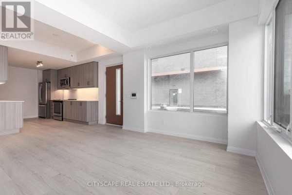 Primary Bedroom - Th 01 - 1010 Portage Parkway, Vaughan, ON L4K0K3 Photo 4