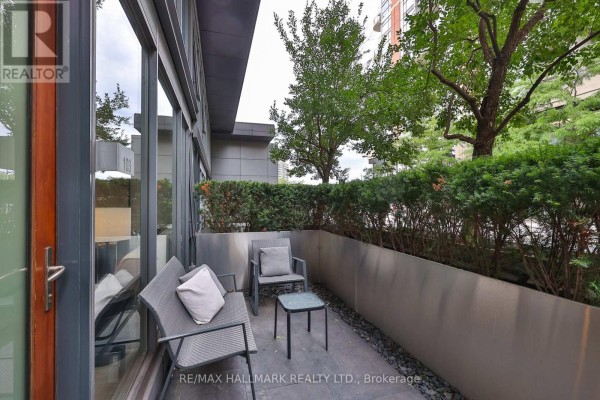 Partial bathroom - Th-103 - 1815 Yonge Street, Toronto, ON M4T2A4 Photo 4