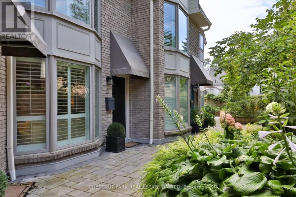 Kitchen - Th 5 - 95 Summerhill Avenue, Toronto, ON M4T1B1 Photo 4