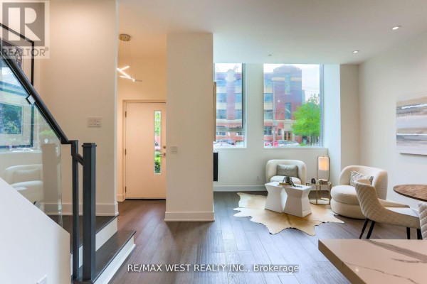 Th02 - 508 Wellington Street W, Toronto, ON M5V0K8 Photo 5
