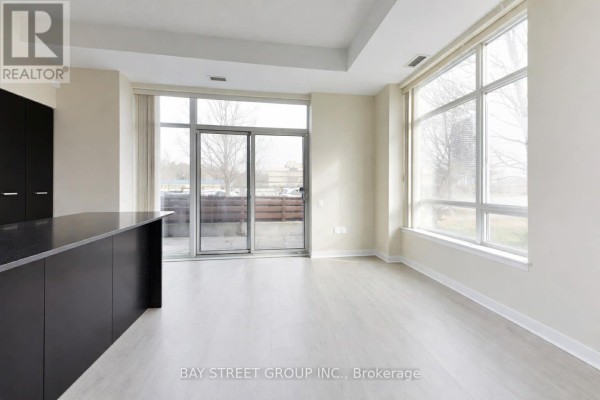 Th07 - 25 Singer Court, Toronto, ON, photo 3