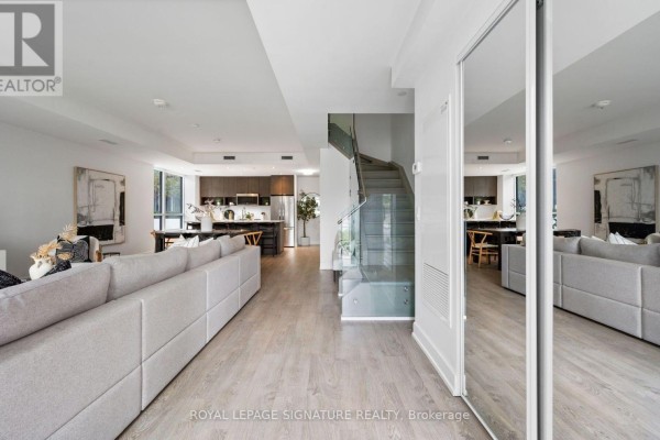 Primary Bedroom - Th07 - 9 Mabelle Avenue, Toronto, ON M9A0E1 Photo 4