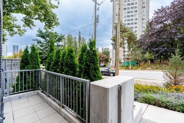 Th1 13387 Old Yale Rd Road, Surrey, BC V3T0V6 Photo 3