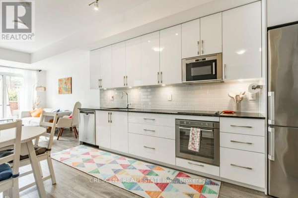 Primary Bedroom - Th101 - 99 Eagle Rock Way, Vaughan, ON L6A5A7 Photo 5