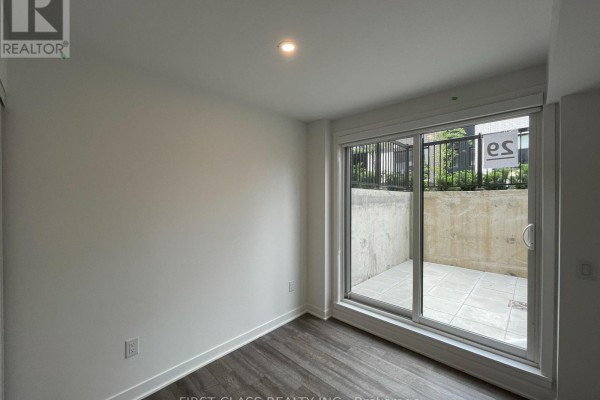 Primary Bedroom - Th13 - 20 Ed Clark Gardens, Toronto, ON M6N1J5 Photo 4