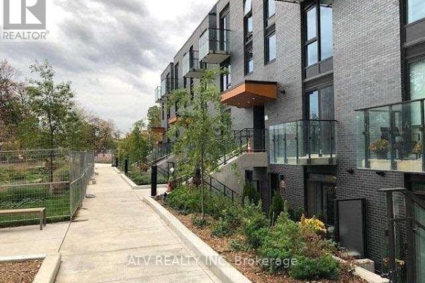 Th17 - 10 Brin Drive, Toronto, ON, photo 2
